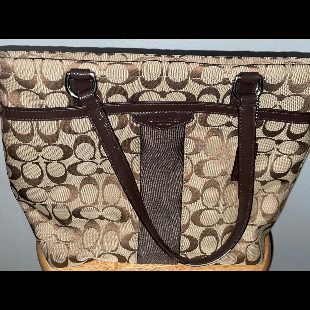 Coach medium tote